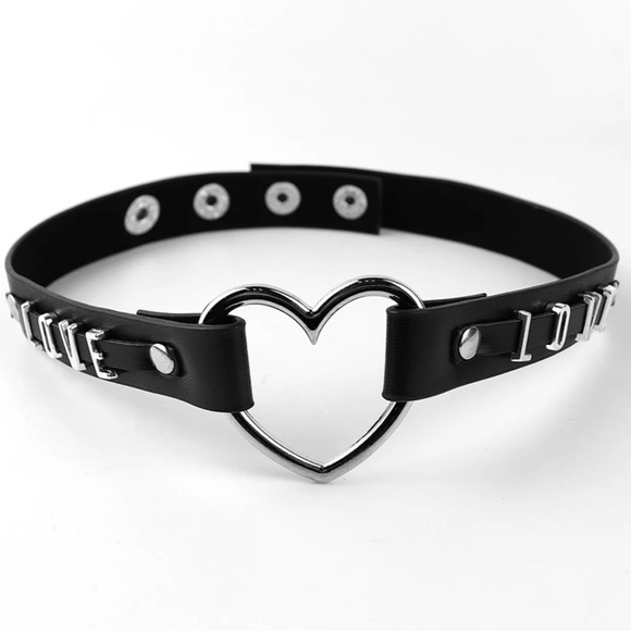 Black Leather Heart Choker Necklace - Picture 2 of 6